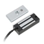 YLI YM-70N-S felületre szerelhető síkmágnes; 70kg; 12V/24VDc